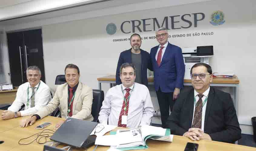 Cremero realiza visita institucional no Cremesp para conhecer novas dinâmicas