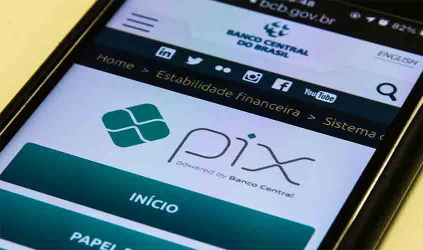 Pix reduz uso de notas como forma de pagamento