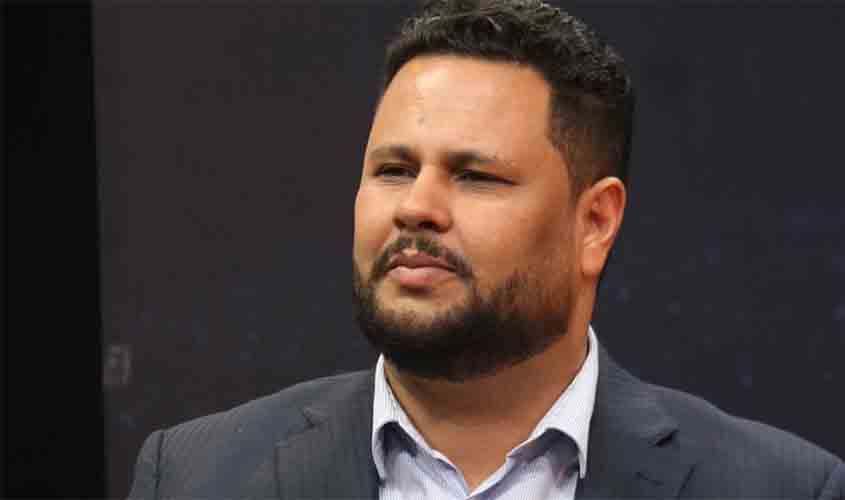 Samuel Costa derrota Marcos Rogério na Justiça e preserva direito de crítica de Jabá Moreira