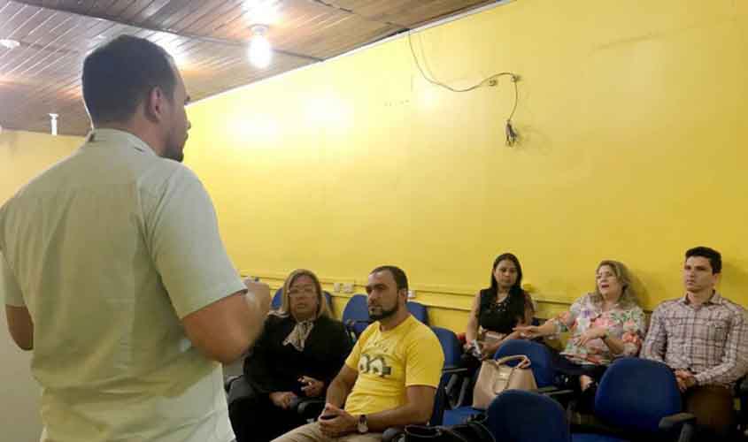 Servidores municipais recebem treinamento para o IPTU Itinerante