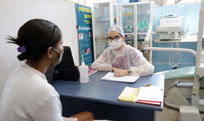 Exame preventivo do câncer de colo de útero é oferecido gratuitamente nas unidades de saúde