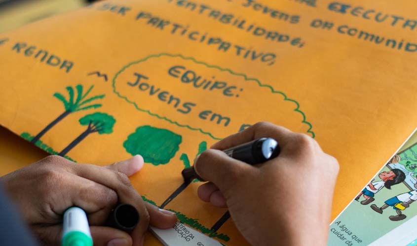 Projeto Juventude Extrativista semeia educação ambiental na Resex Lago do Cuniã