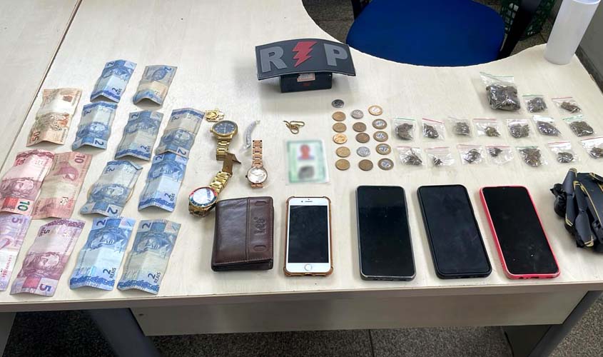 PM apreende droga e prende suspeitos no Bosque dos Ipês