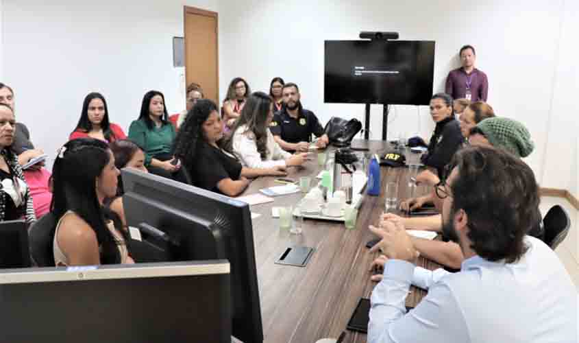 Semasf participa de reunião para organizar ações de prevenção e combate à violência contra crianças e adolescentes