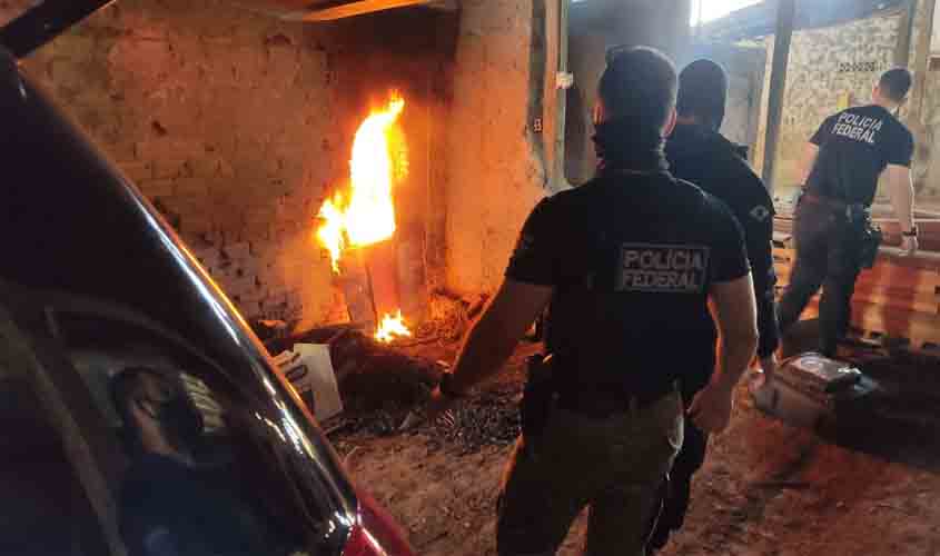 PF incinera mais de 150kg de drogas em Rondônia