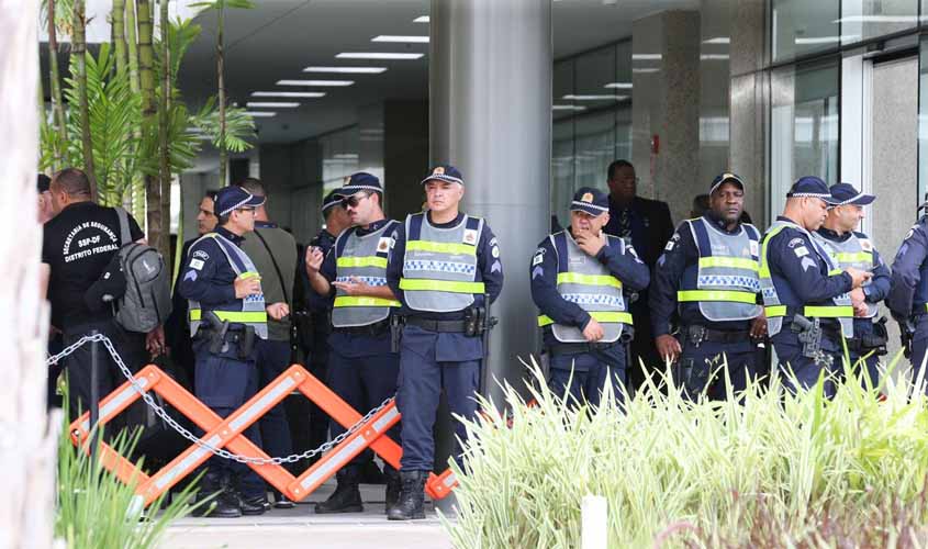 Bolsonaro depõe à PF por três horas sobre joias sauditas