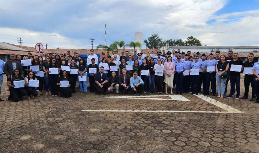 SENAI-RO, Energisa e Forças Armadas entregam certificados a formandos de três turmas do Soldado Cidadão