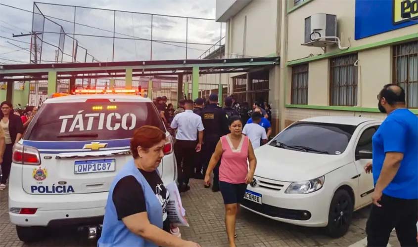 Adolescente invade escola e mata duas mulheres no Acre