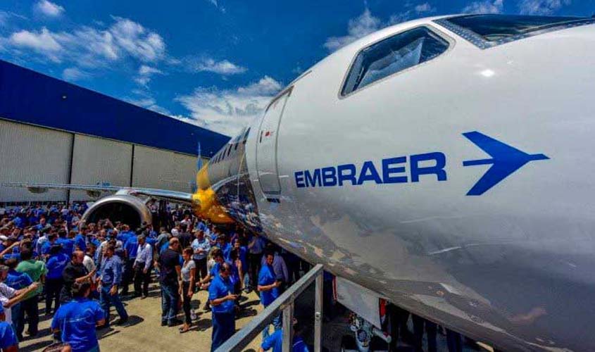 Ações da Embraer caem na Bovespa após anúncio com a Boeing