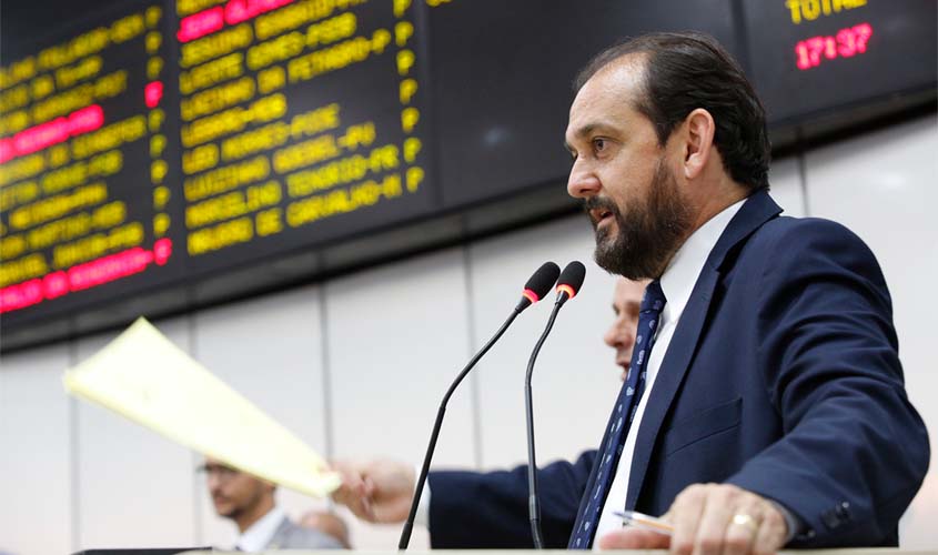 Deputado Laerte Gomes propõe homenagem a policial militar Juliana Lopes Guariento 