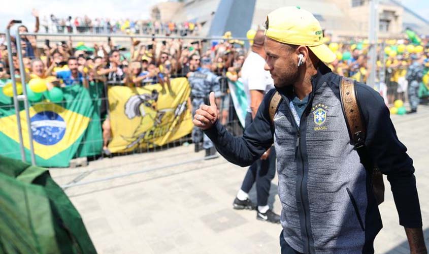 Seleção Brasileira já está em Kazan para o jogo contra a Bélgica