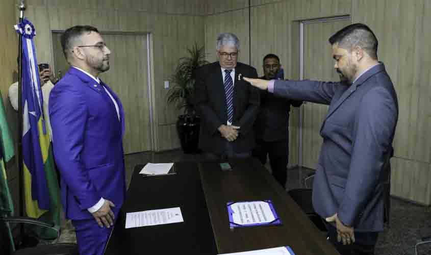 Deputado Jesuíno Boabaid toma posse na Assembleia Legislativa