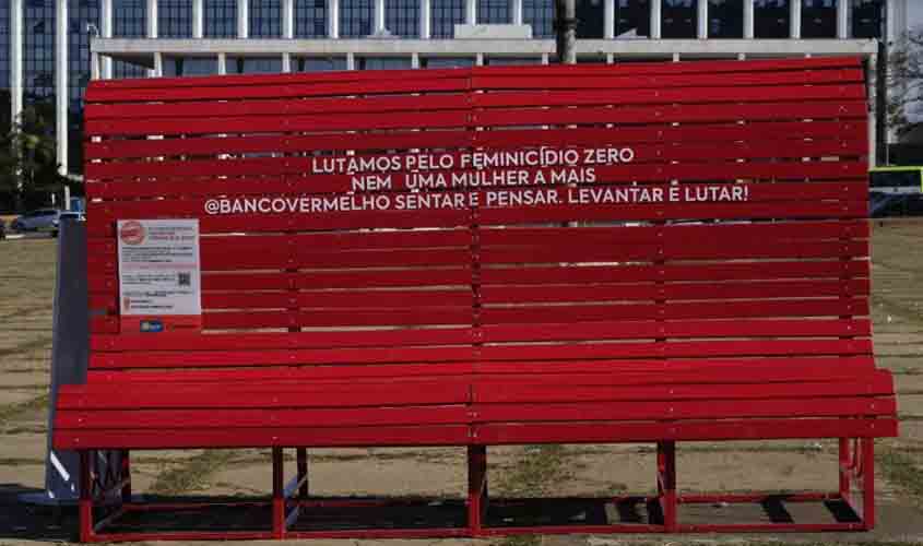 Banco Vermelho marca o Agosto Lilás desse ano 