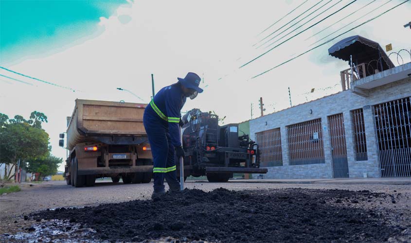 Nova Floresta e Socialista recebem tapa-buracos