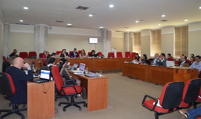 OAB-RO: Conselho Seccional aprova jubilamentos de três advogados