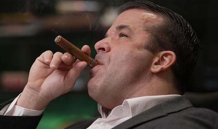 Empresário que atacou mulher na academia Bodytech já mandou entregar caixão em casa de primo que lutava contra câncer