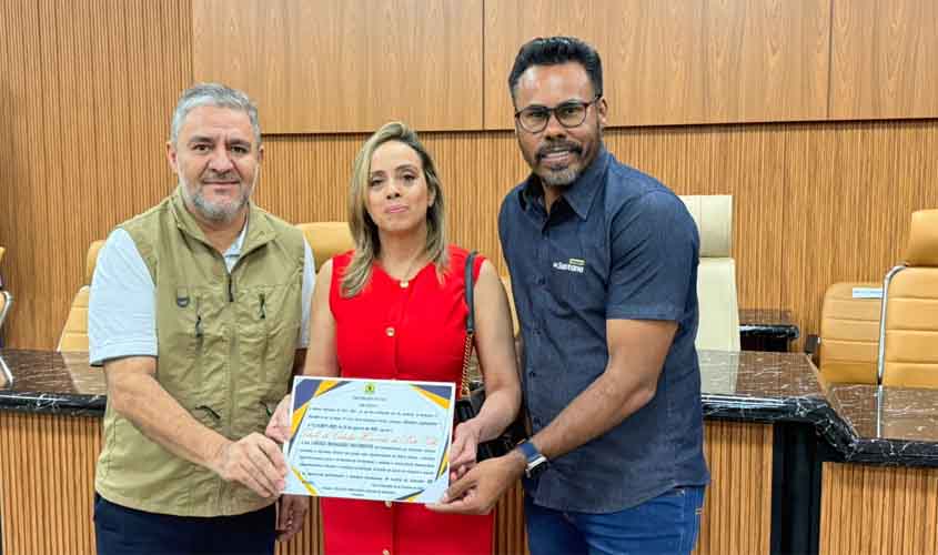 Câmara concede título de Cidadã Honorária à ex-superintendente da PF em Rondônia