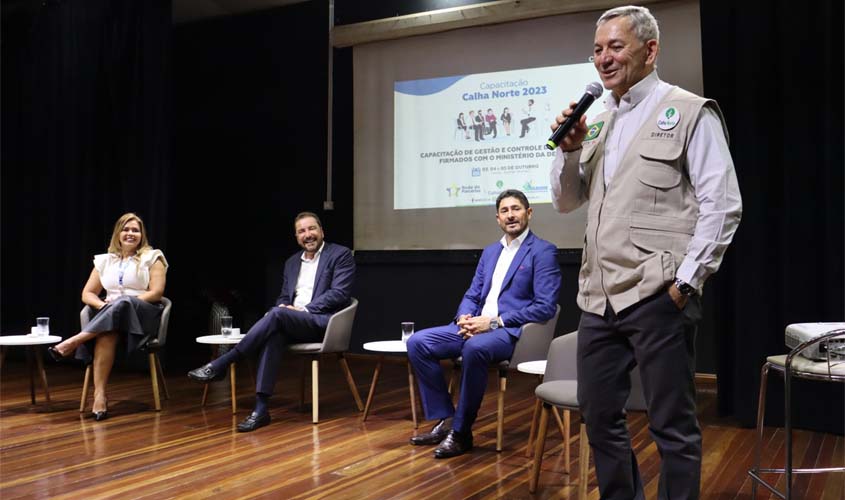 Presidente da Câmara Municipal de Porto Velho, Vereador Márcio Pacele, Participa de Capacitação em Gestão e Controle de Convênios com o Ministério da Defesa