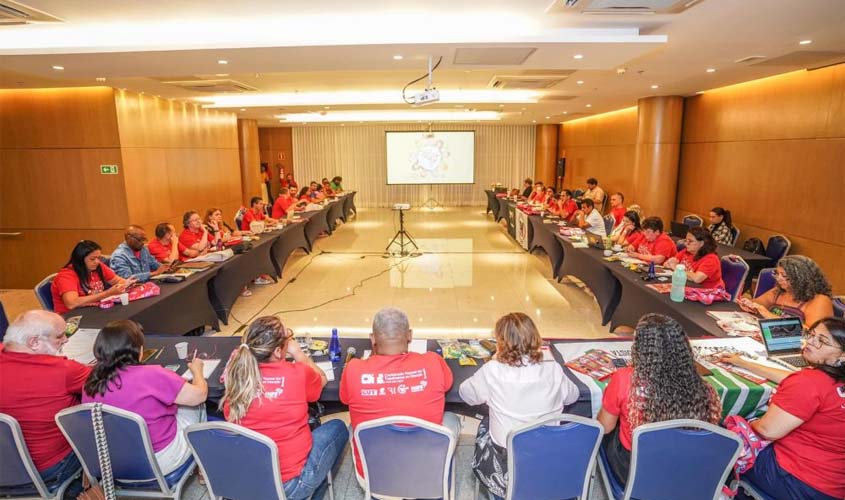 Sintero participa do Coletivo de Assuntos Municipais da CNTE