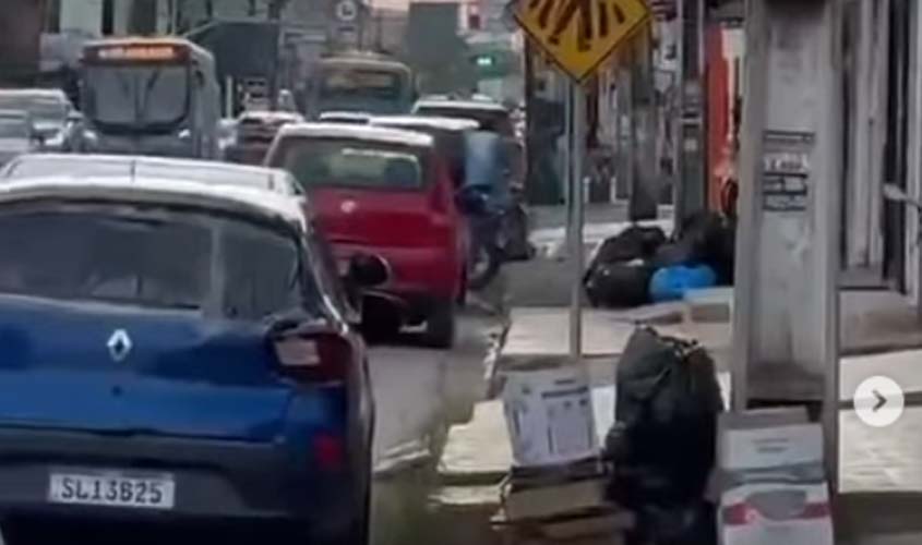 Descaso na coleta deixa Porto Velho tomada pelo lixo