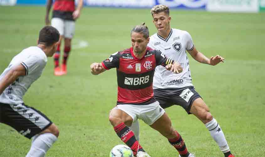 Pressionados, Botafogo e Flamengo fazem clássico no Brasileirão