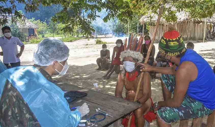 Comitê vai monitorar impactos da covid-19 sobre índios de Manaus