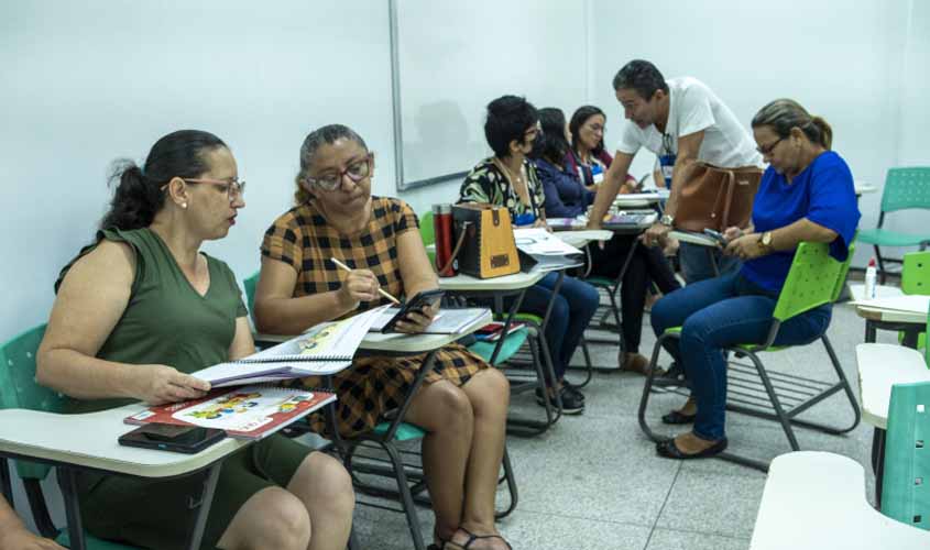 Professores participam de Jornada Pedagógica Jovem Empreendedor