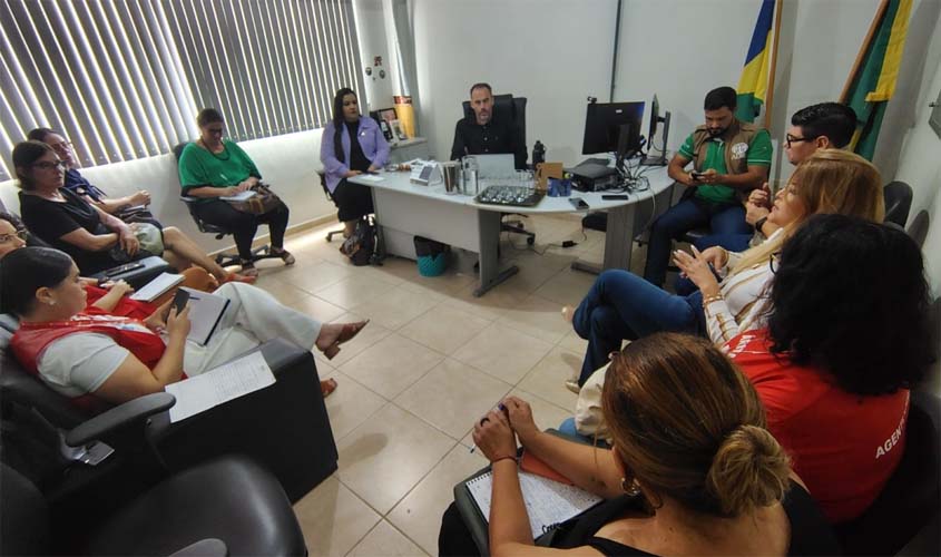 Prefeitura discute atendimento a migrantes na DPU