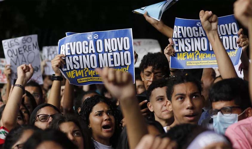 Novo Ensino Médio não tem remendo, a resposta está nos Institutos Federais