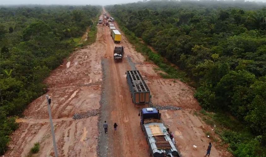 Cirone Deiró destaca benefícios das obras da BR-319 para RO