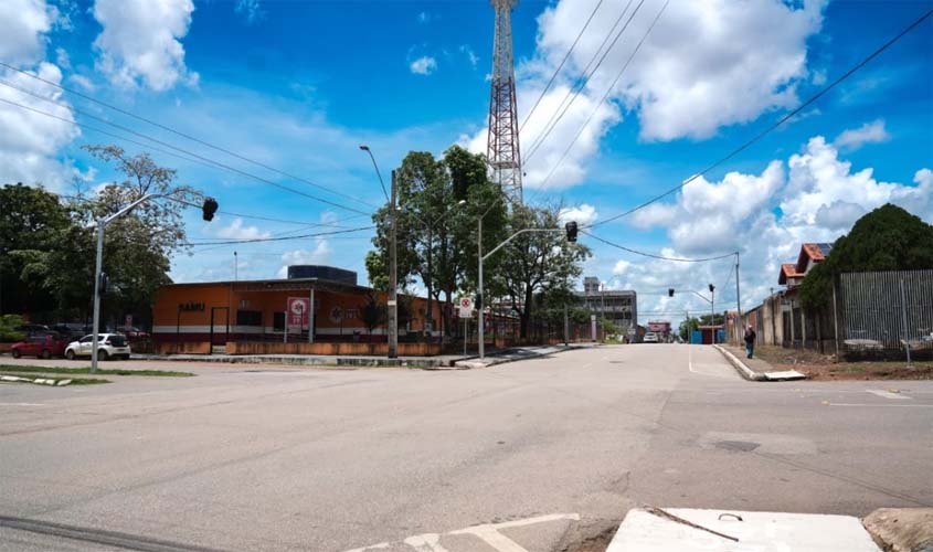 Pinheiro Machado ganha semáforo para reduzir acidentes