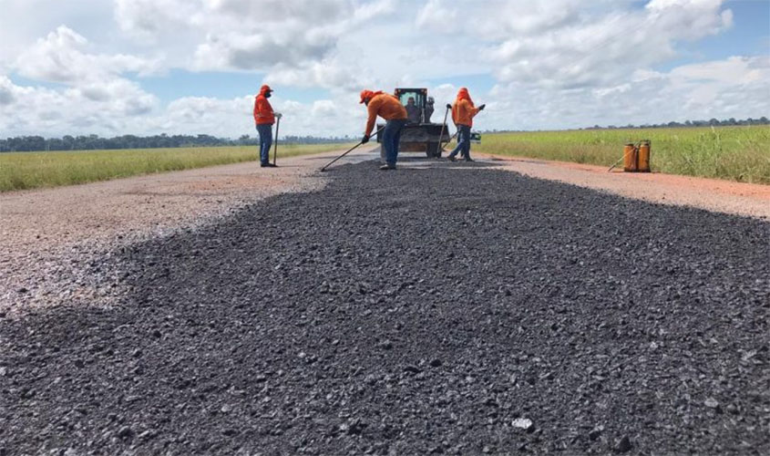 DER inicia a recuperação de 66 quilômetros da rodovia 205 que liga Cujubim à BR-364