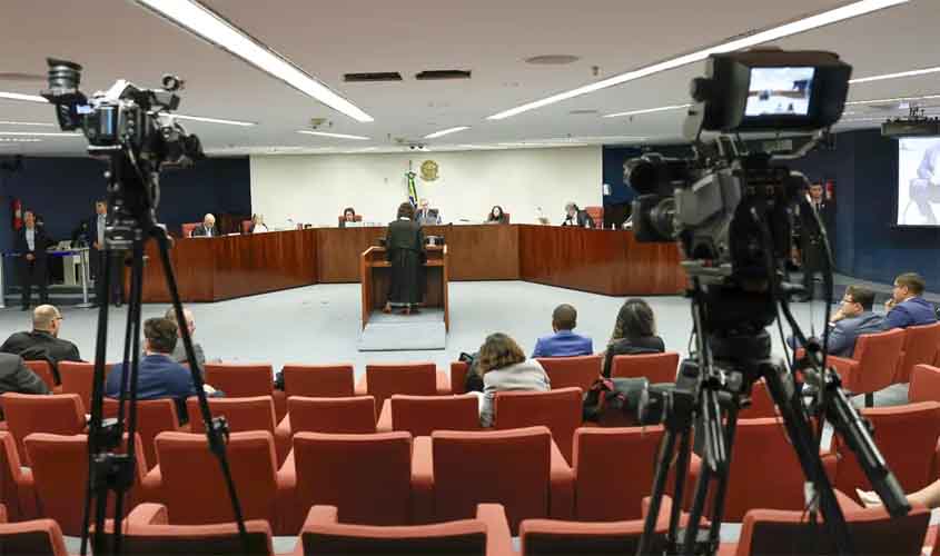 Por unanimidade, STF torna mais sete réus por trama golpista