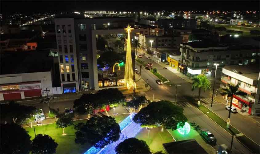 O média-metragem mergulha nas raízes e vozes que construíram, a 'Princesinha da Amazônia'