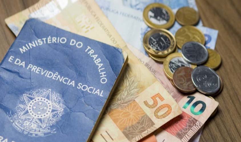 Estimativa para salário mínimo em 2019 cai para R$ 998,00