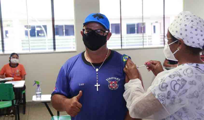 Força-tarefa para vacinação contra a covid-19 movimenta Guajará-Mirim; imunização vai continuar durante a semana