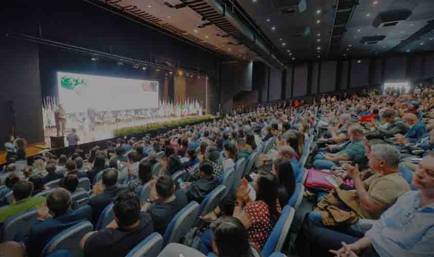 Rondônia recebe troféu Rede de Parcerias durante Fórum Nacional das Transferências