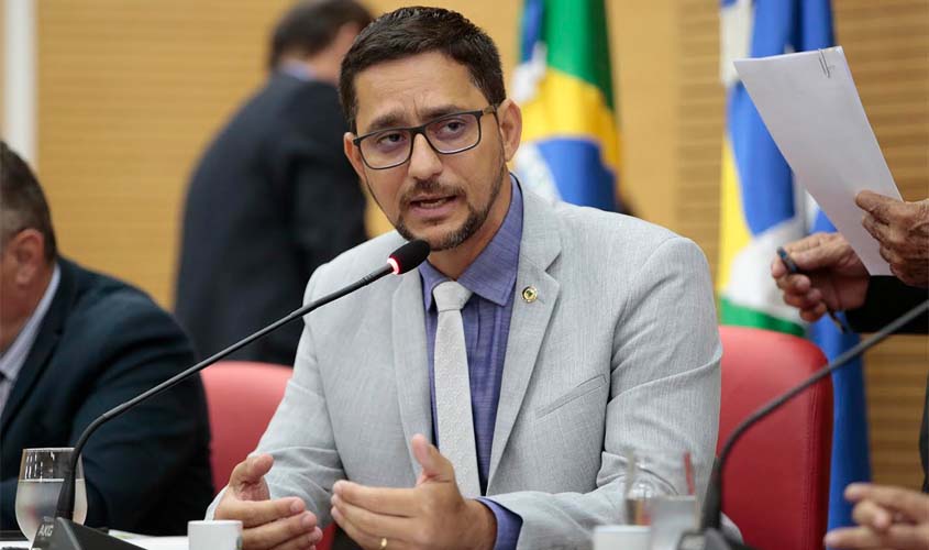 Anderson Pereira quer instalação de câmeras de segurança no residencial Orgulho do Madeira