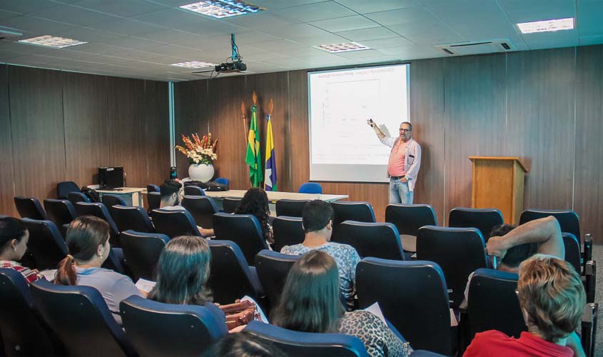 Servidores da saúde recebem orientações sobre contaminação por mercúrio nas áreas indígenas