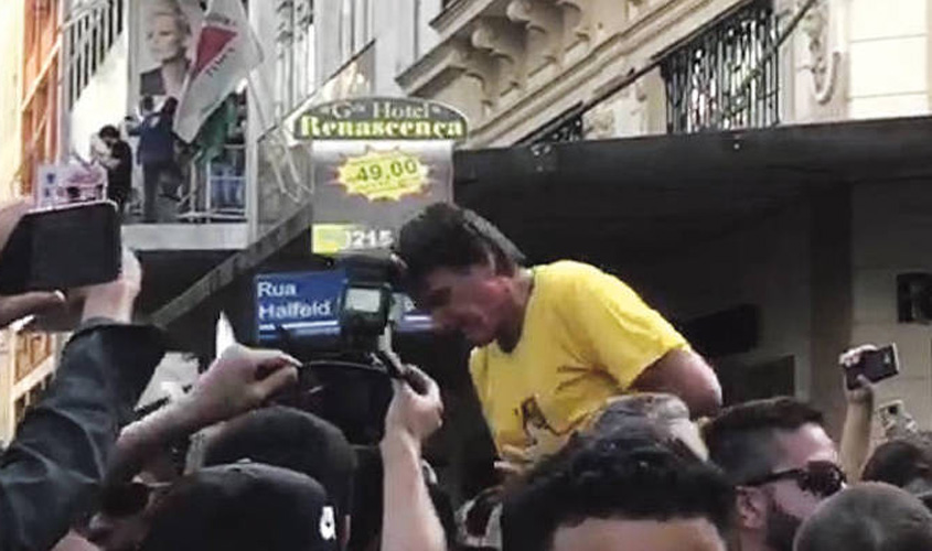 Eleições 2018: Bolsonaro é esfaqueado em ato de campanha em Juiz de Fora