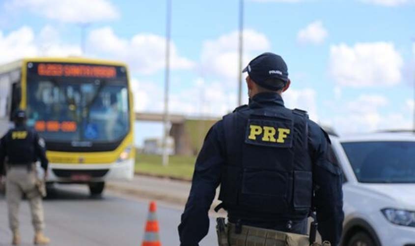 Viagem no feriado: antecedência para quem vai de avião, revisão para quem segue de carro