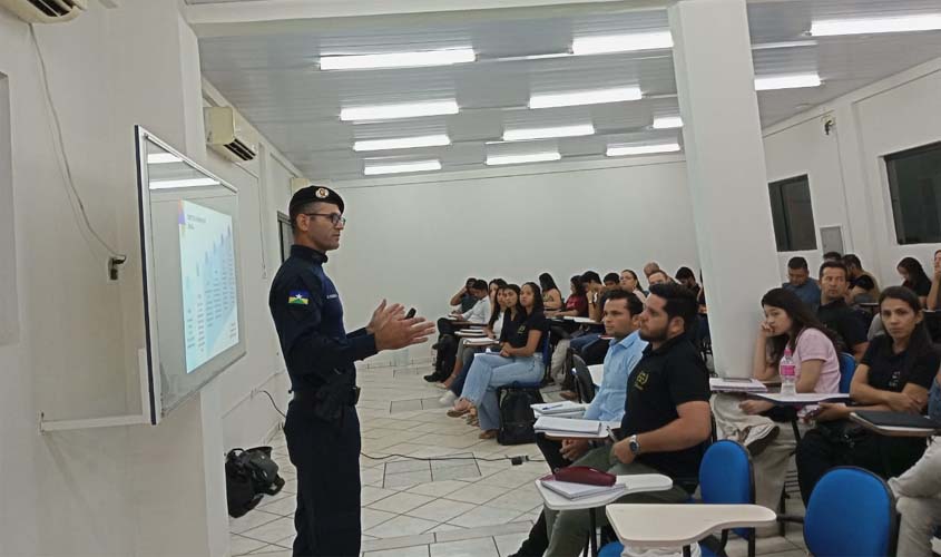 Ariquemes: Patrulha Maria da Penha faz palestra para acadêmicos de Direito