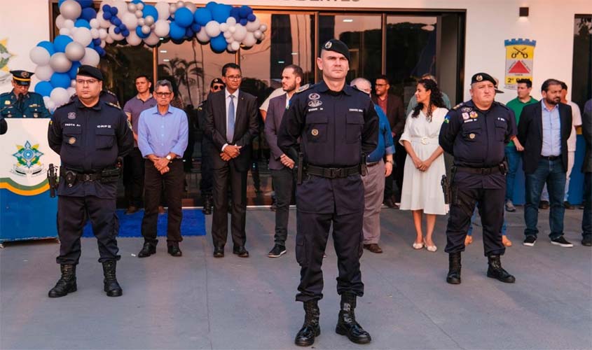 Prefeitura Municipal e AMT recebem medalha de Mérito Batalhão Tiradentes