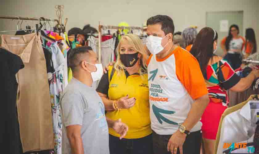 Deputado Jair Montes participa do Bazar Solidário do Avante Mullher em Porto Velho