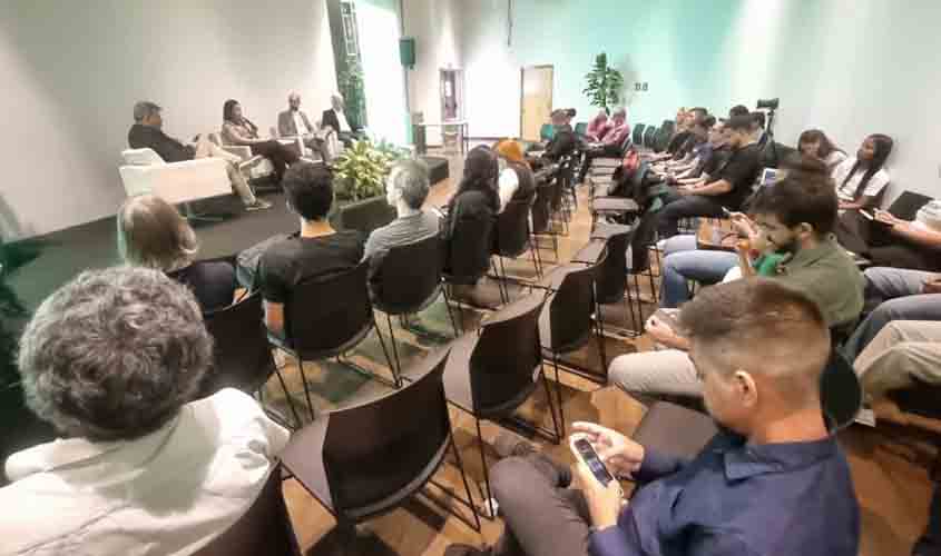 Segundo dia de evento é marcado por rodadas de conversa e exposição de startups