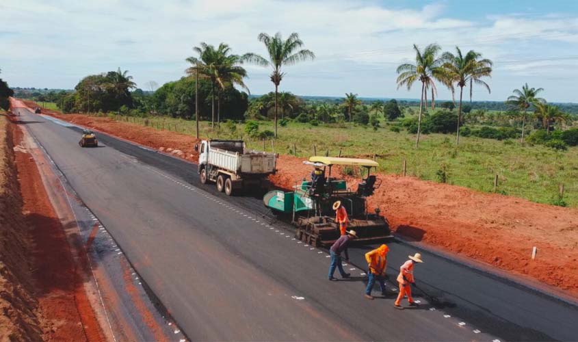 Rodovia-494 recebe pavimentação em RO