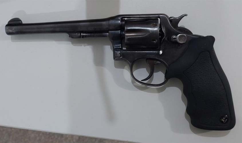 Homem é ferido a tiros em Porto Velho; suspeito foragido