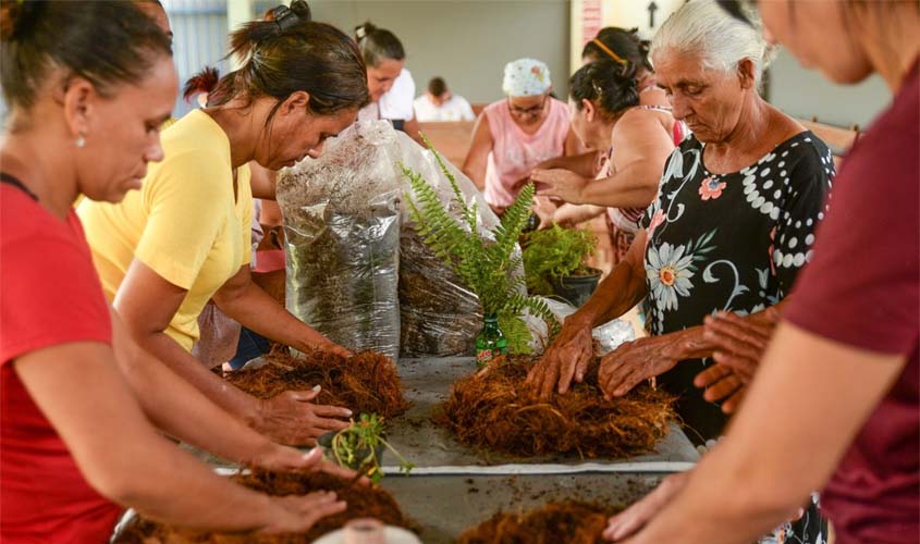 Semasf disponibiliza programas voltados para mulheres nas unidades dos Cras