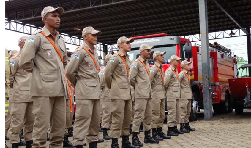 Corpo de Bombeiros de Rondônia recebe novos caminhões de combate a incêndio e equipamentos de segurança