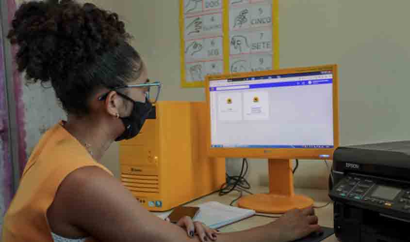 Prefeitura lança programa que orienta e avalia alfabetizadores 